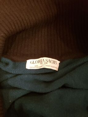 Gloria Sachs New York Women's 100% Scottish Cashmere Sweater - Teal.
